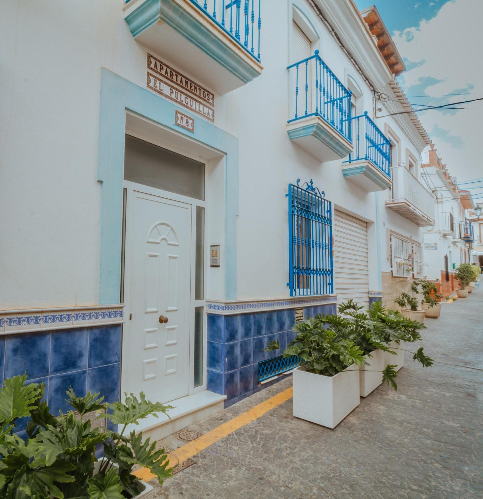 Las Flores Apartments Nerja Exterior photo